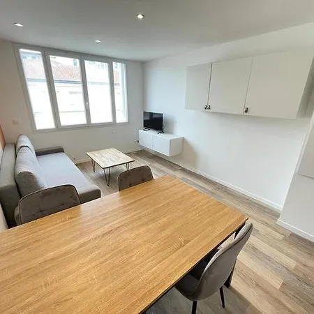 Plein Centre-ville Apartment Saint-Raphael (Var)